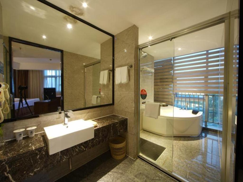 Greentree Inn Fujian Fuzhou Software Park River View Business Hotel Buitenkant foto